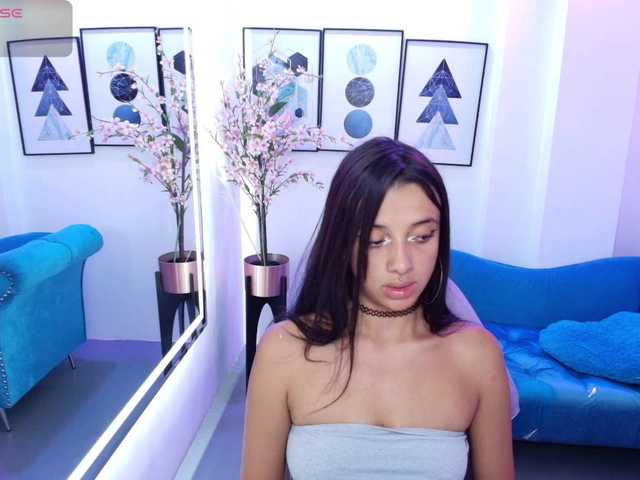 Chloe-meww live cam on BongaCams