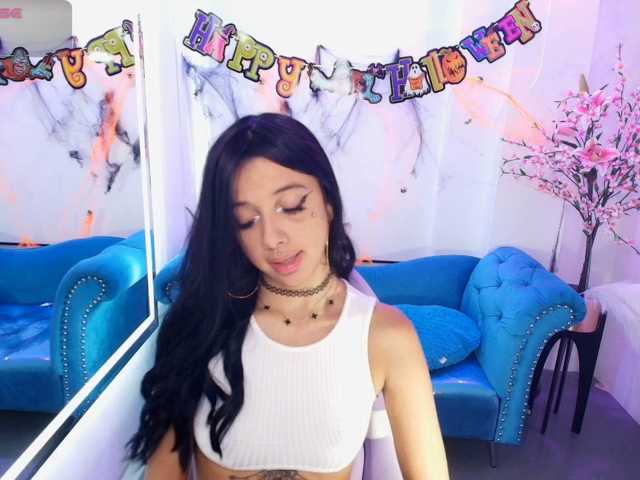 Chloe-meww live cam on BongaCams