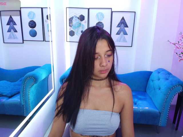 Chloe-meww live cam on BongaCams