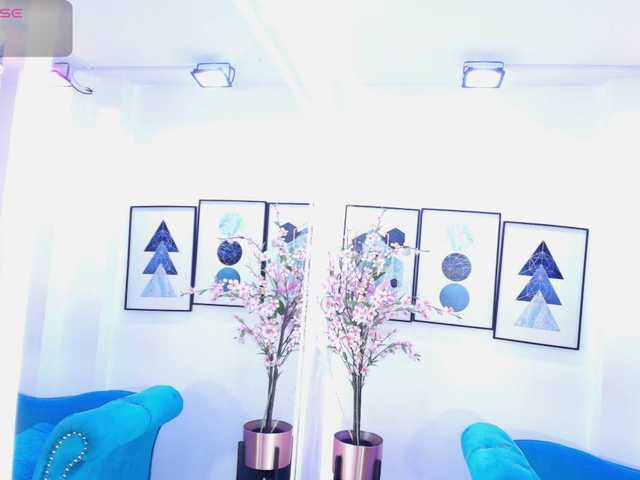 Chloe-meww live cam on BongaCams