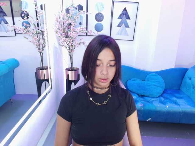 Chloe-meww live cam on BongaCams