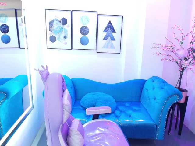 Chloe-meww live cam on BongaCams