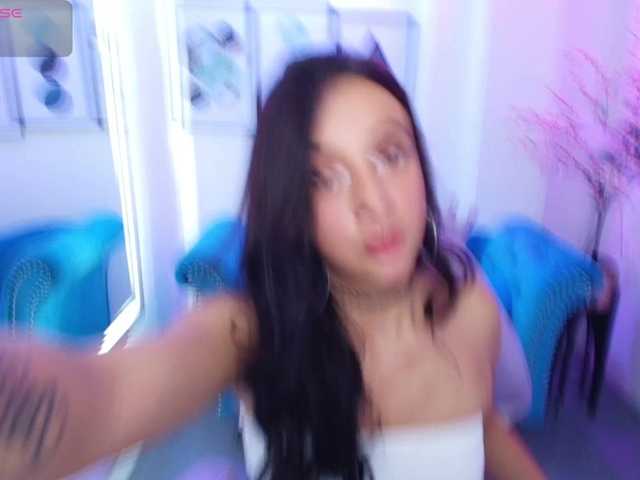 Chloe-meww live cam on BongaCams