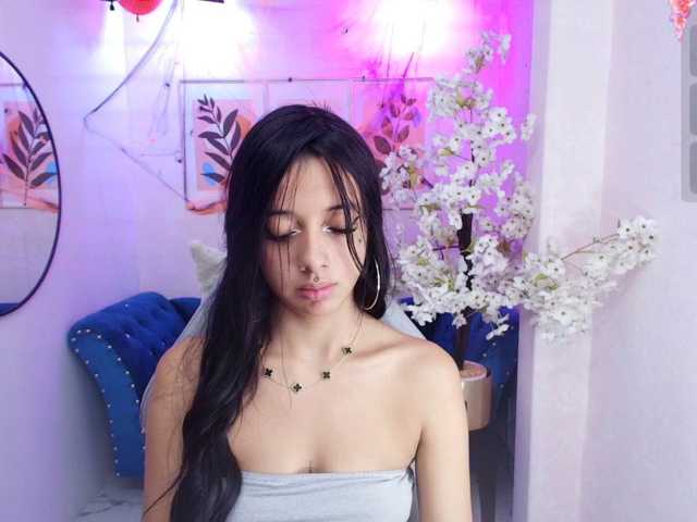 Chloe-meww live cam on BongaCams