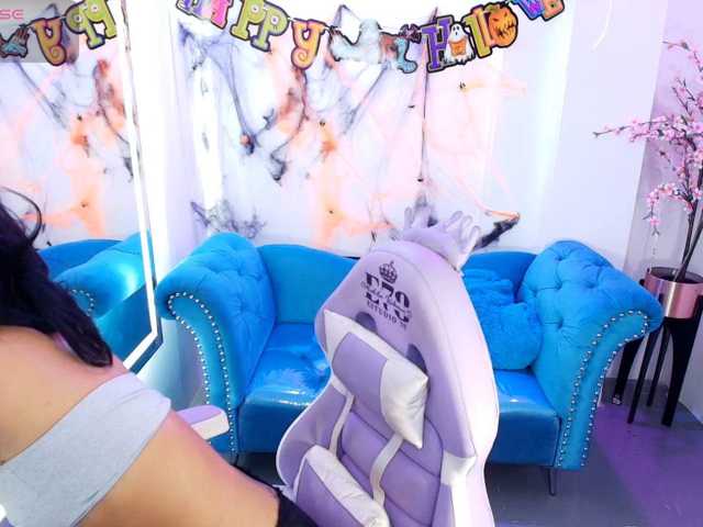 Chloe-meww live cam on BongaCams