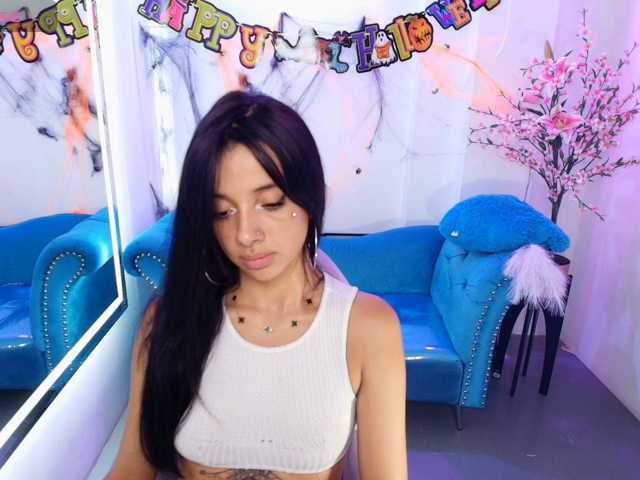 Chloe-meww live cam on BongaCams