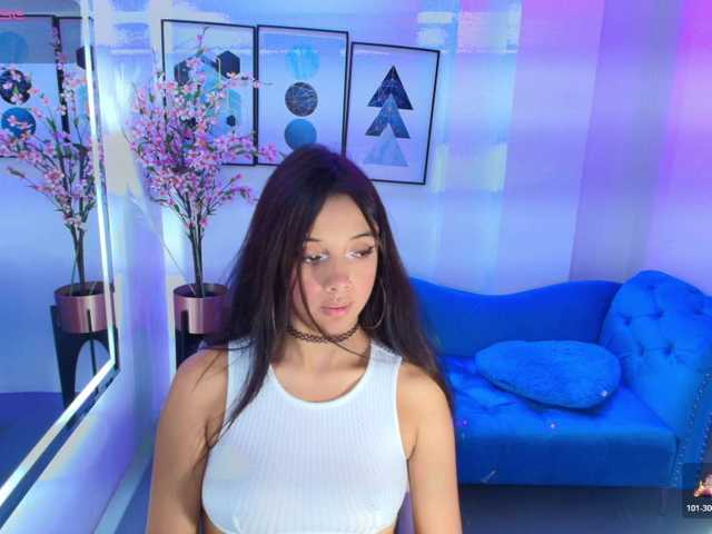 Chloe-meww live cam on BongaCams