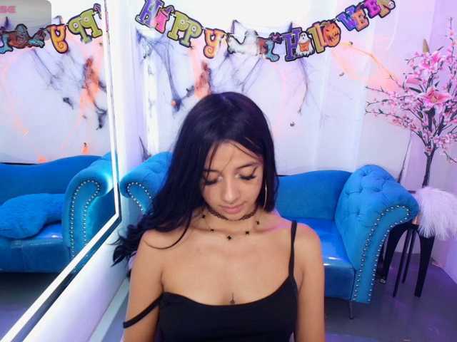 Chloe-meww live cam on BongaCams