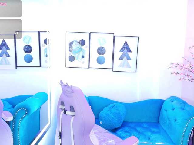 Chloe-meww live cam on BongaCams