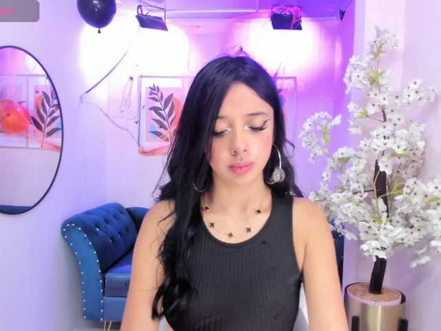 Chloe-meww live cam on BongaCams