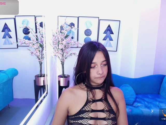Chloe-meww live cam on BongaCams