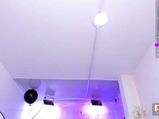 Chloe-meww live cam on BongaCams