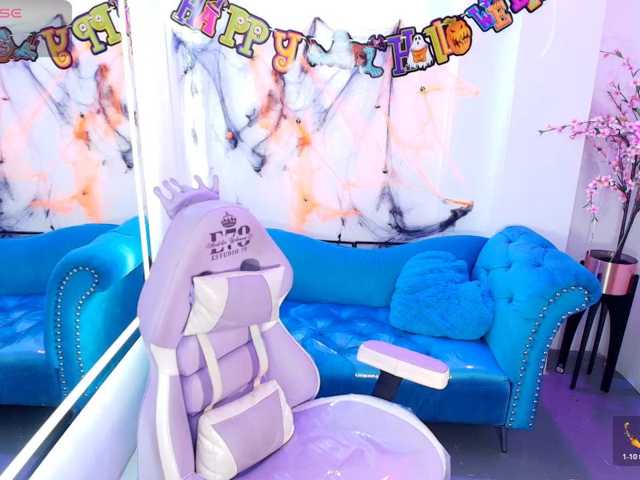 Chloe-meww live cam on BongaCams
