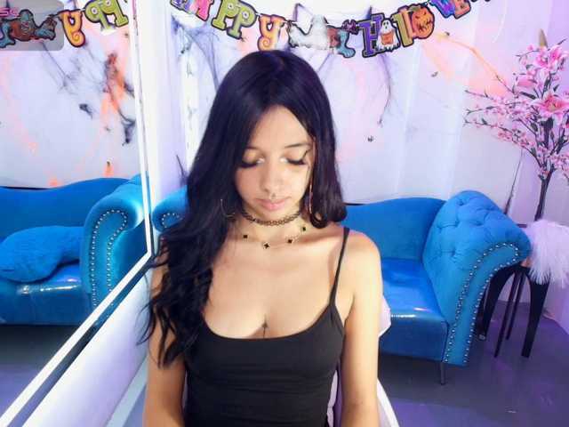 Chloe-meww live cam on BongaCams