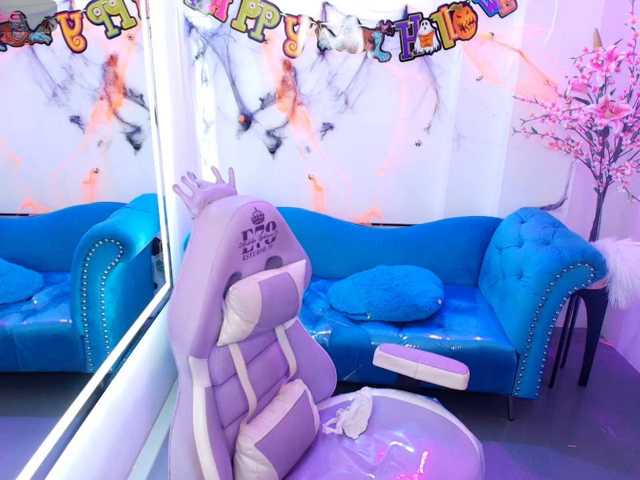 Chloe-meww live cam on BongaCams