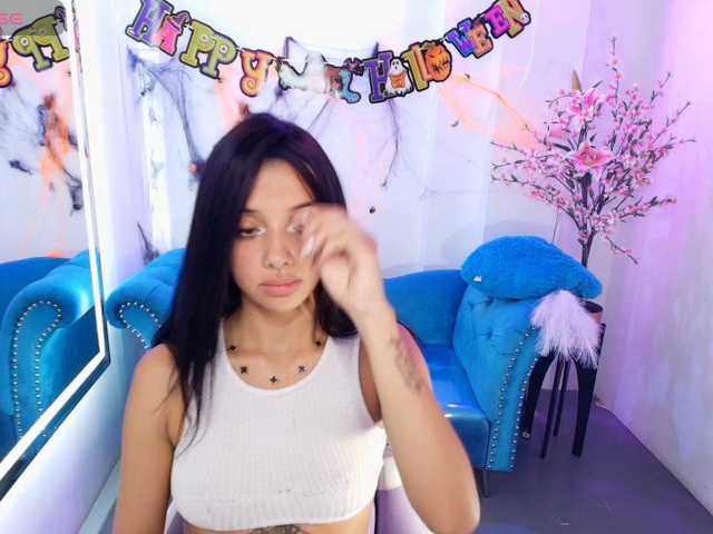 Chloe-meww live cam on BongaCams