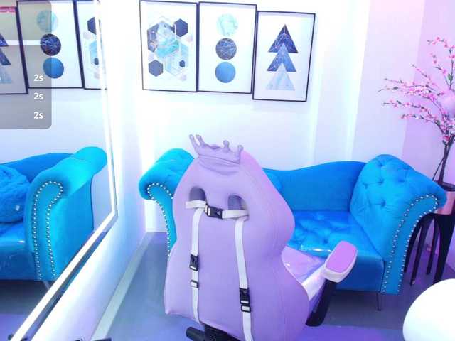 Chloe-meww live cam on BongaCams