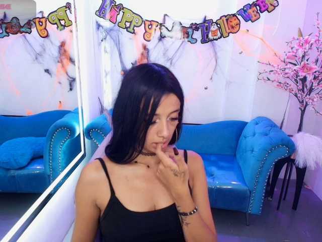 Chloe-meww live cam on BongaCams
