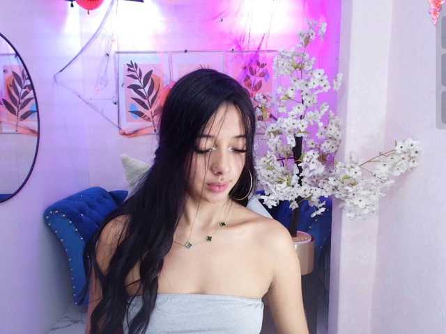 Chloe-meww live cam on BongaCams