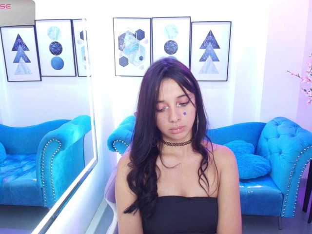 Chloe-meww live cam on BongaCams