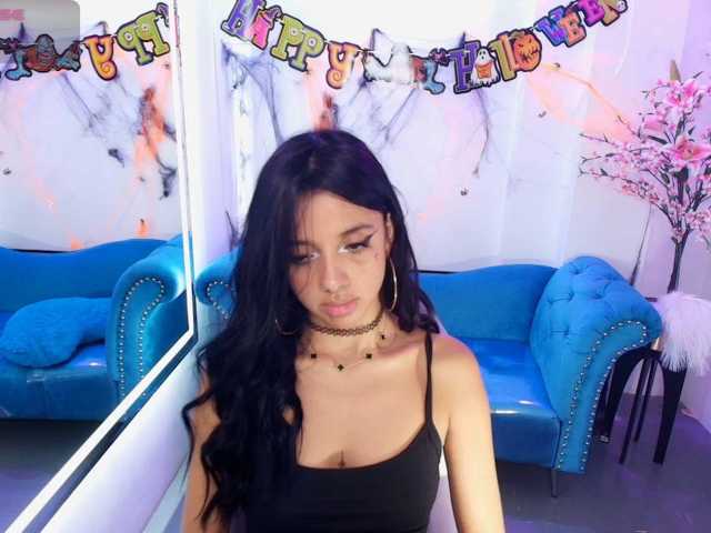 Chloe-meww live cam on BongaCams