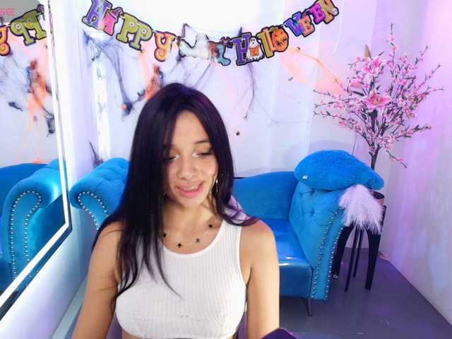 Chloe-meww live cam on BongaCams