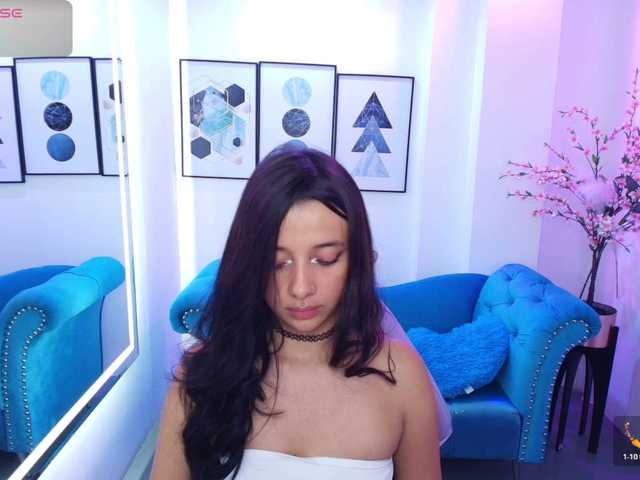 Chloe-meww live cam on BongaCams