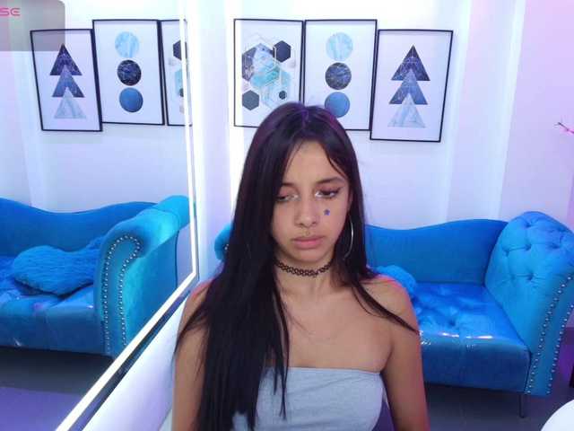 Chloe-meww live cam on BongaCams