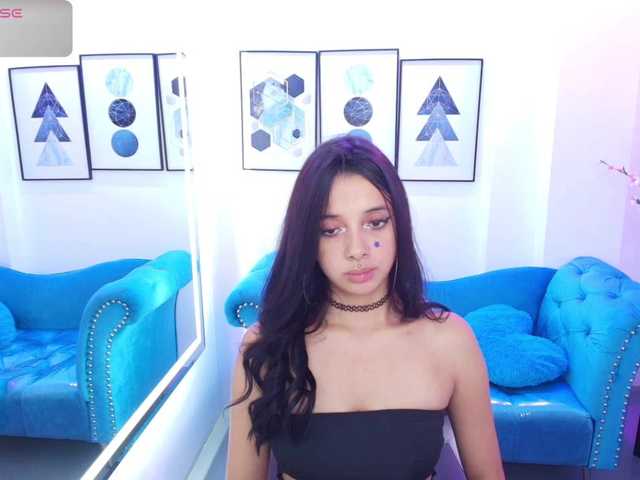 Chloe-meww live cam on BongaCams