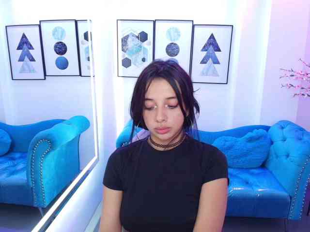 Chloe-meww webcam