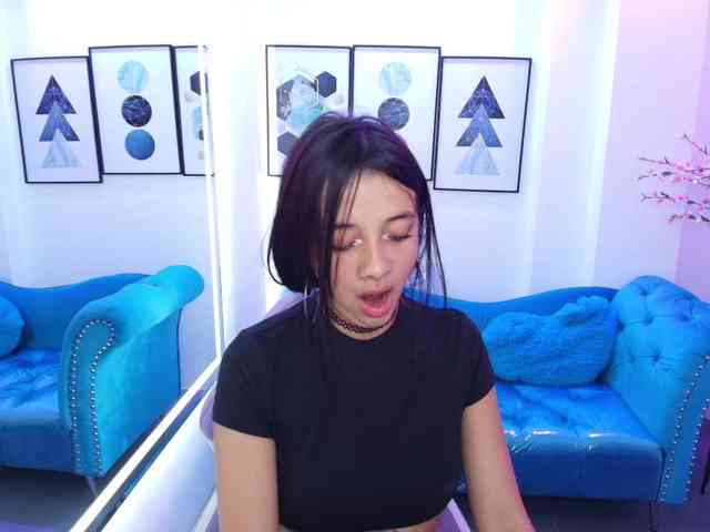 Chloe-meww webcam