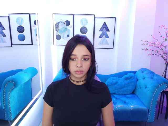 Chloe-meww webcam