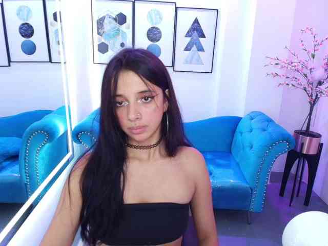 Chloe-meww webcam