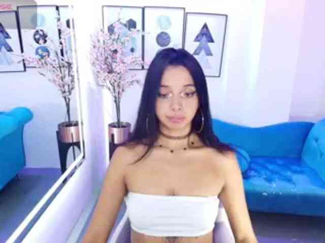 Chloe-meww webcam