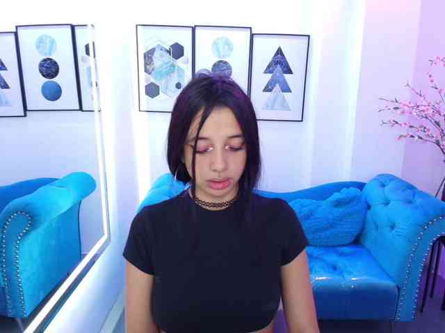 Chloe-meww webcam