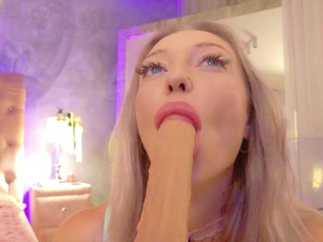 Theamberland live cam on BongaCams
