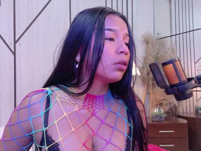 Miaa-Collins live cam on BongaCams