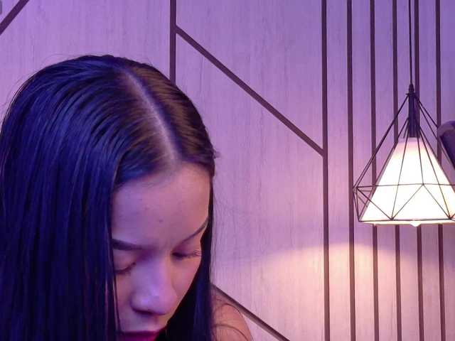 Miaa-Collins live cam on BongaCams
