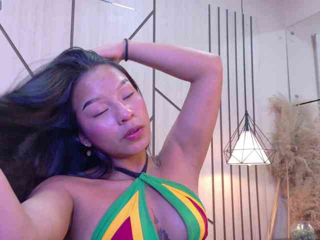 Miaa-Collins webcam
