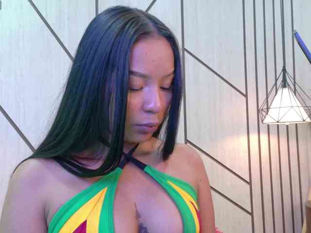 Model: Miaa-Collins
