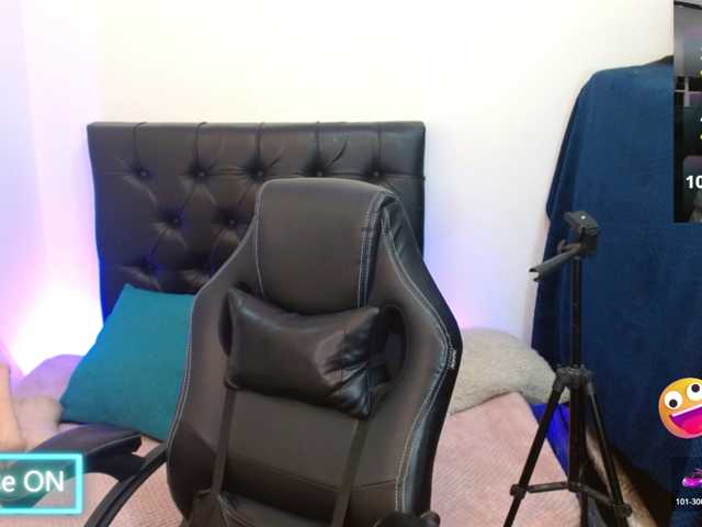 Khristala webcam bongacams model stream image