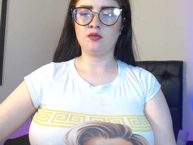 Khristala, live now on BongaCams