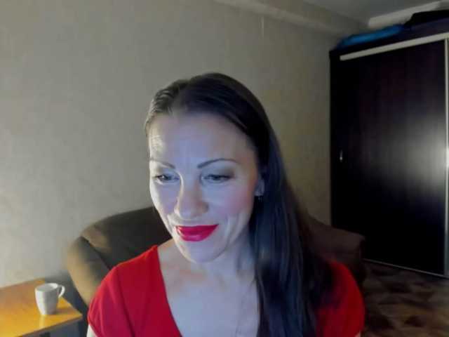 pure-elena live cam on BongaCams