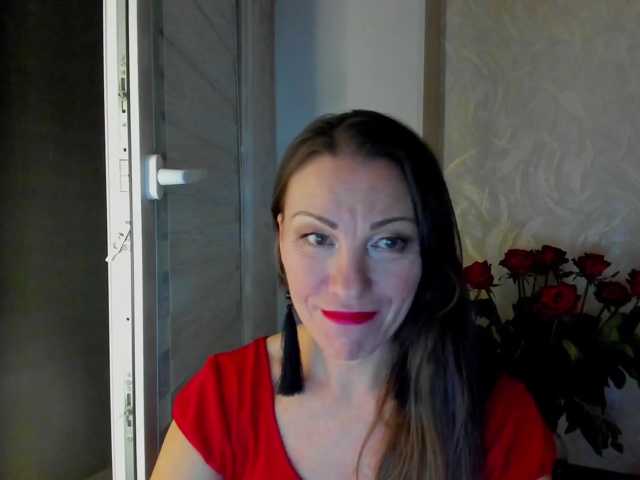 pure-elena live cam on BongaCams