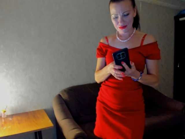 pure-elena live cam