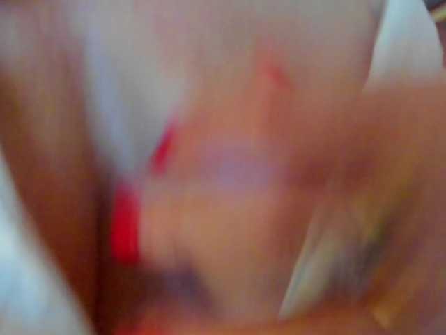 pure-elena, en vivo ahora en BongaCams