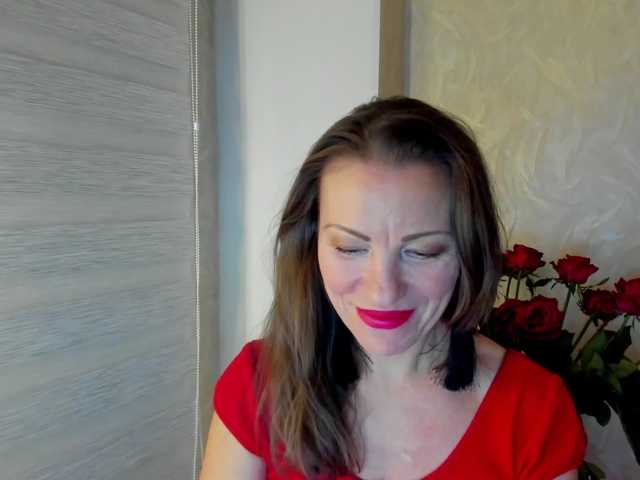 pure-elena live cam on BongaCams