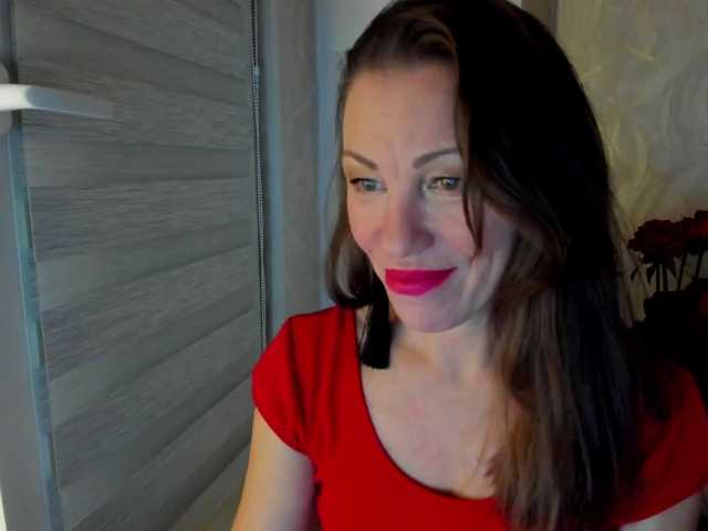 pure-elena live cam on BongaCams