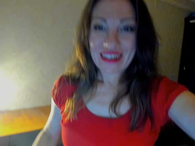 pure-elena live cam on BongaCams