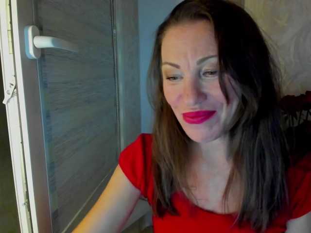 pure-elena live cam on BongaCams
